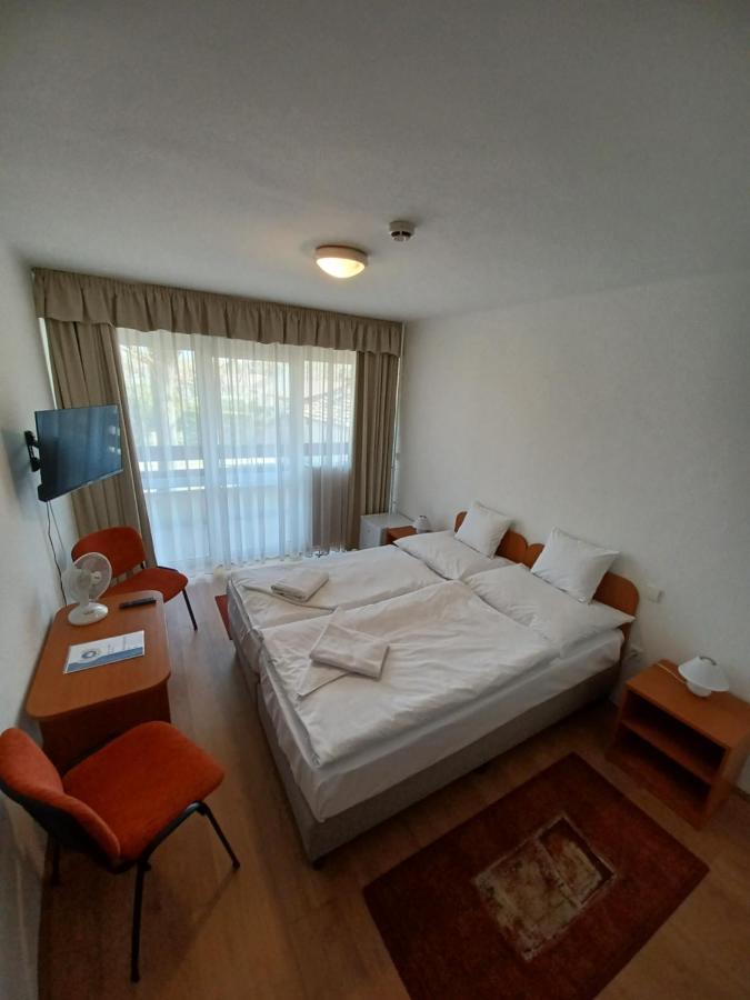 Psz Hotel Beach Foeldvar Balatonföldvár 外观 照片